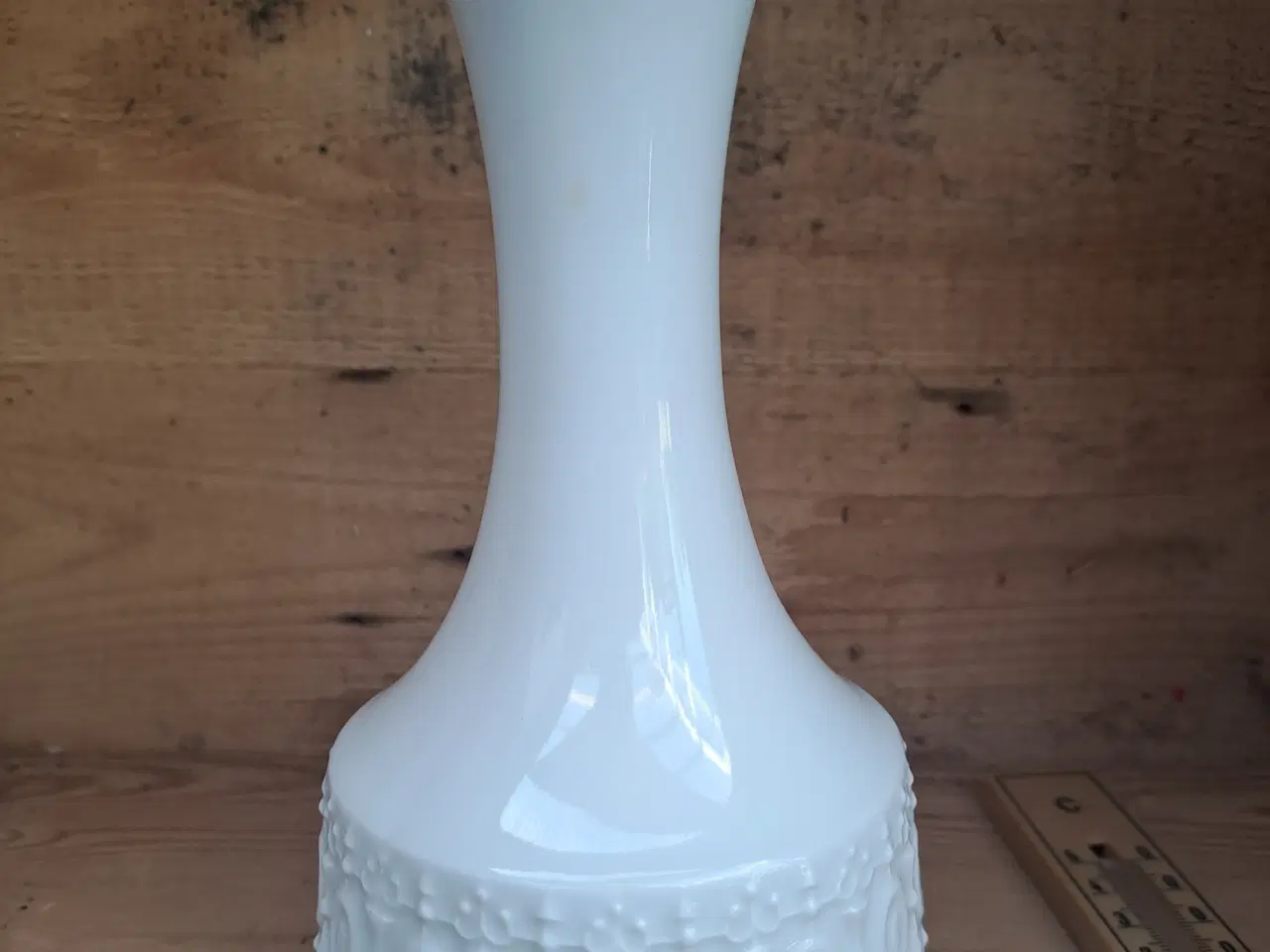 Billede 4 - Vintage vase i hvid. 