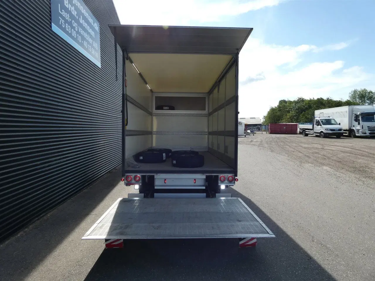 Billede 9 - Mercedes-Benz Sprinter 316 2,1 CDI Alu.kasse ÅBENBAR SIDE RWD 7G-Tronic 163HK Ladv./Chas. Aut.