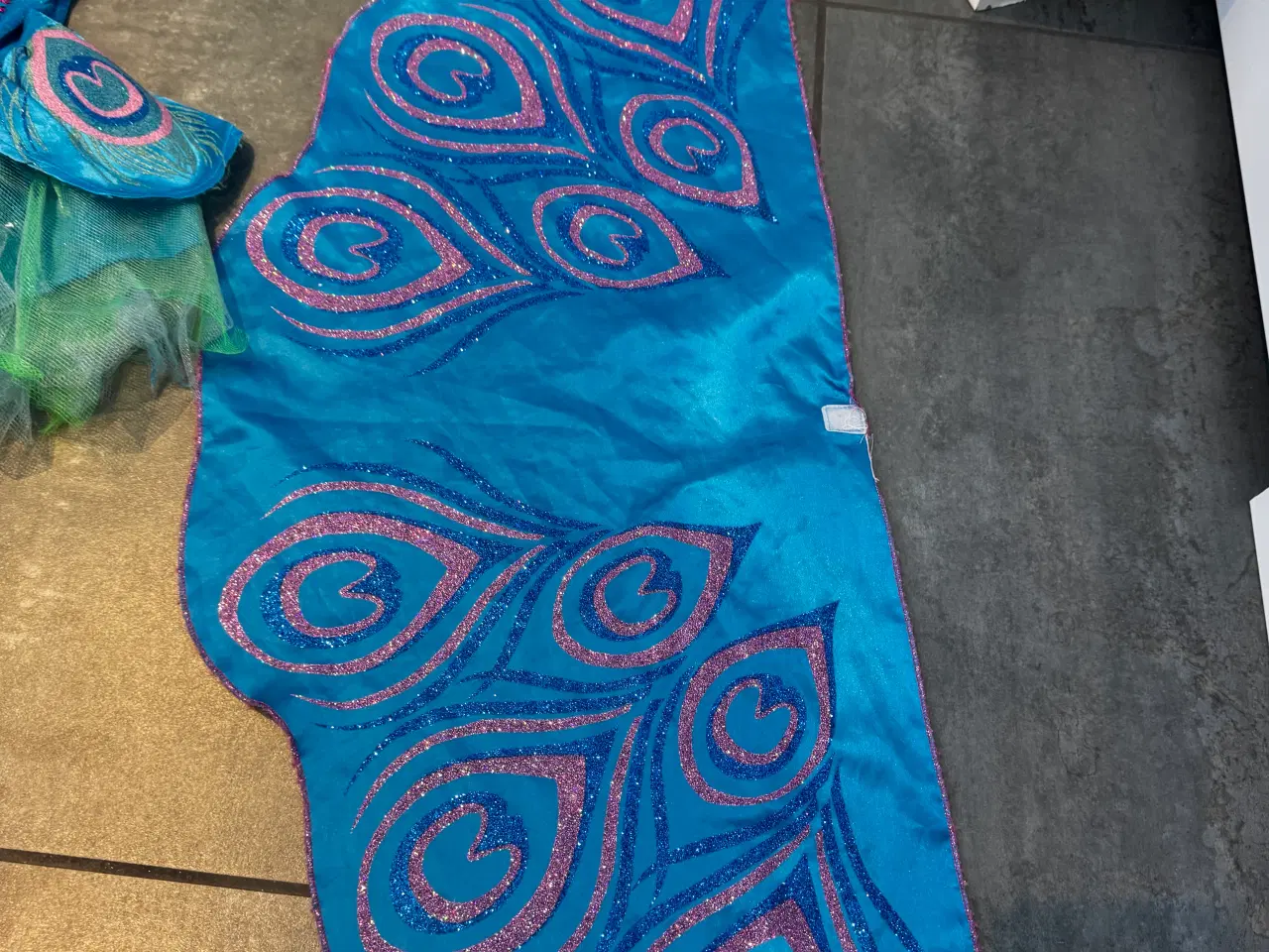 Billede 2 - Udklædnings tøj