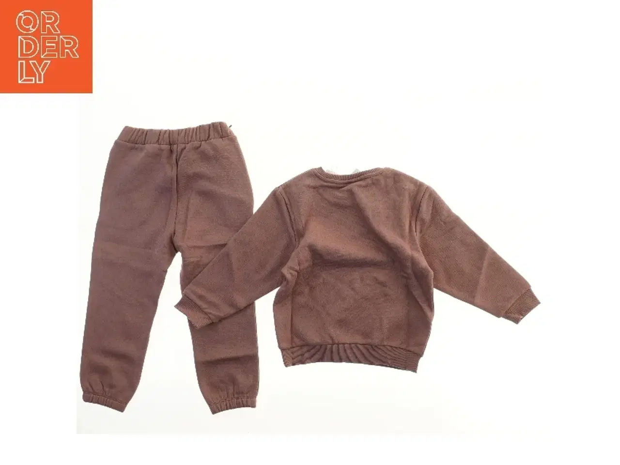 Billede 2 - Brunt sæt med sweatshirt og bukser fra Name It (str. 104)
