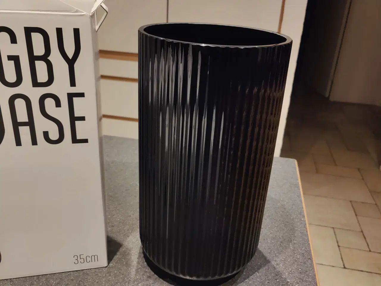 Billede 4 - Lyngby vase i sort