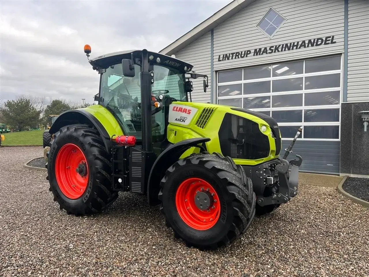 Billede 16 - CLAAS Axion 830 med frontlift og front PTO