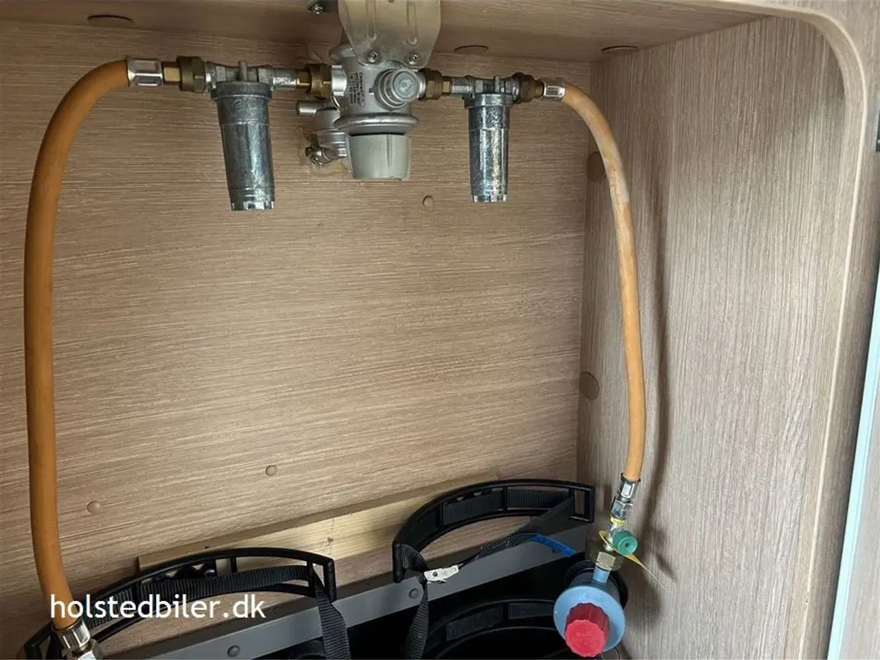 Billede 21 - 2016 - SunLight T 69 L   Automatgear - queensbed - udstyr.