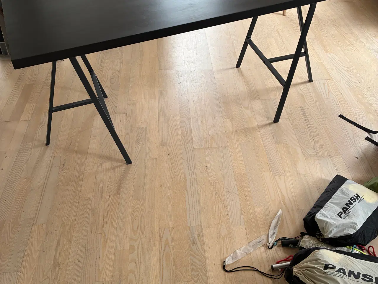 Billede 1 - IKEA BORD - Kontorbord eller spisebord