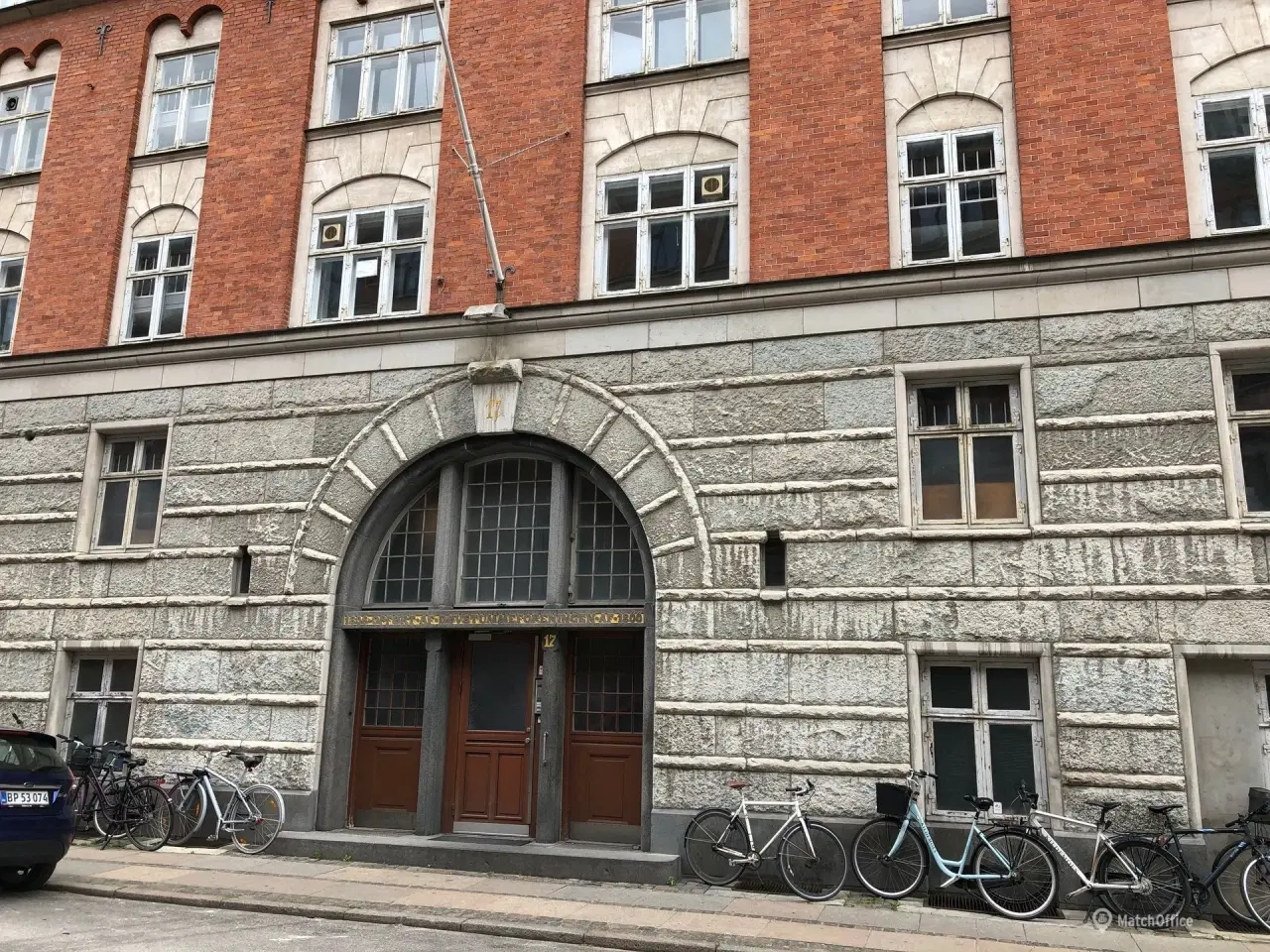 Billede 1 - Kontorlokale til leje med køkken og fibernet tilgængeligt.