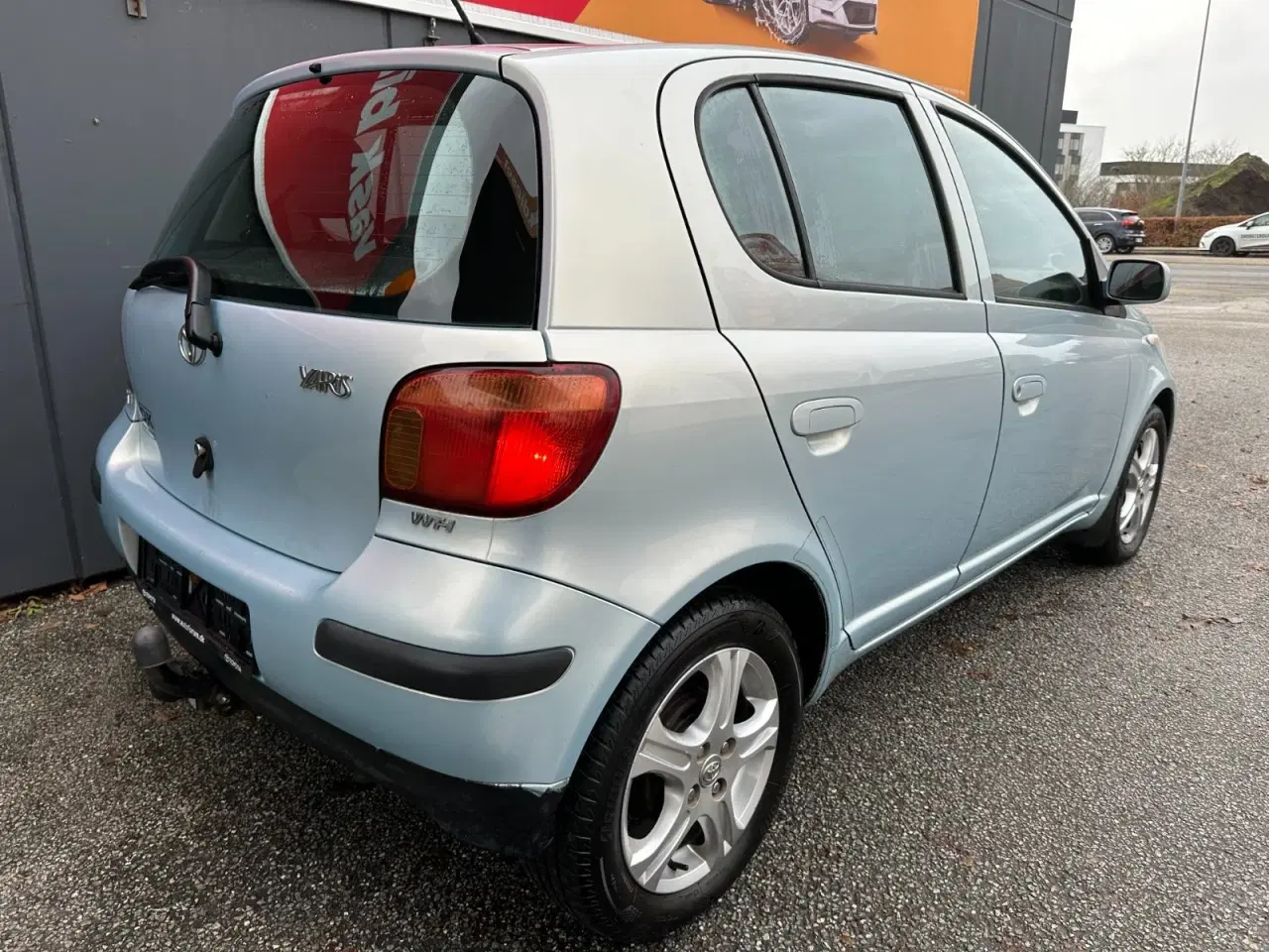 Billede 3 - Toyota Yaris 1,3 Luna