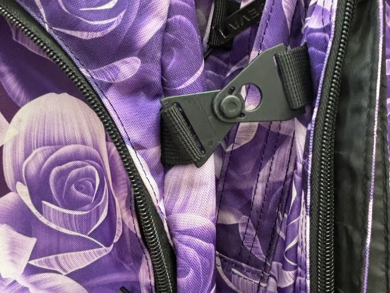 Billede 10 - Jeva skoletaske / rygsæk stof lilla mønster