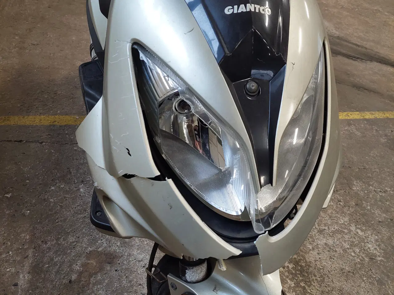 Billede 8 - Giantco Stealth, lille knallert årg 2008