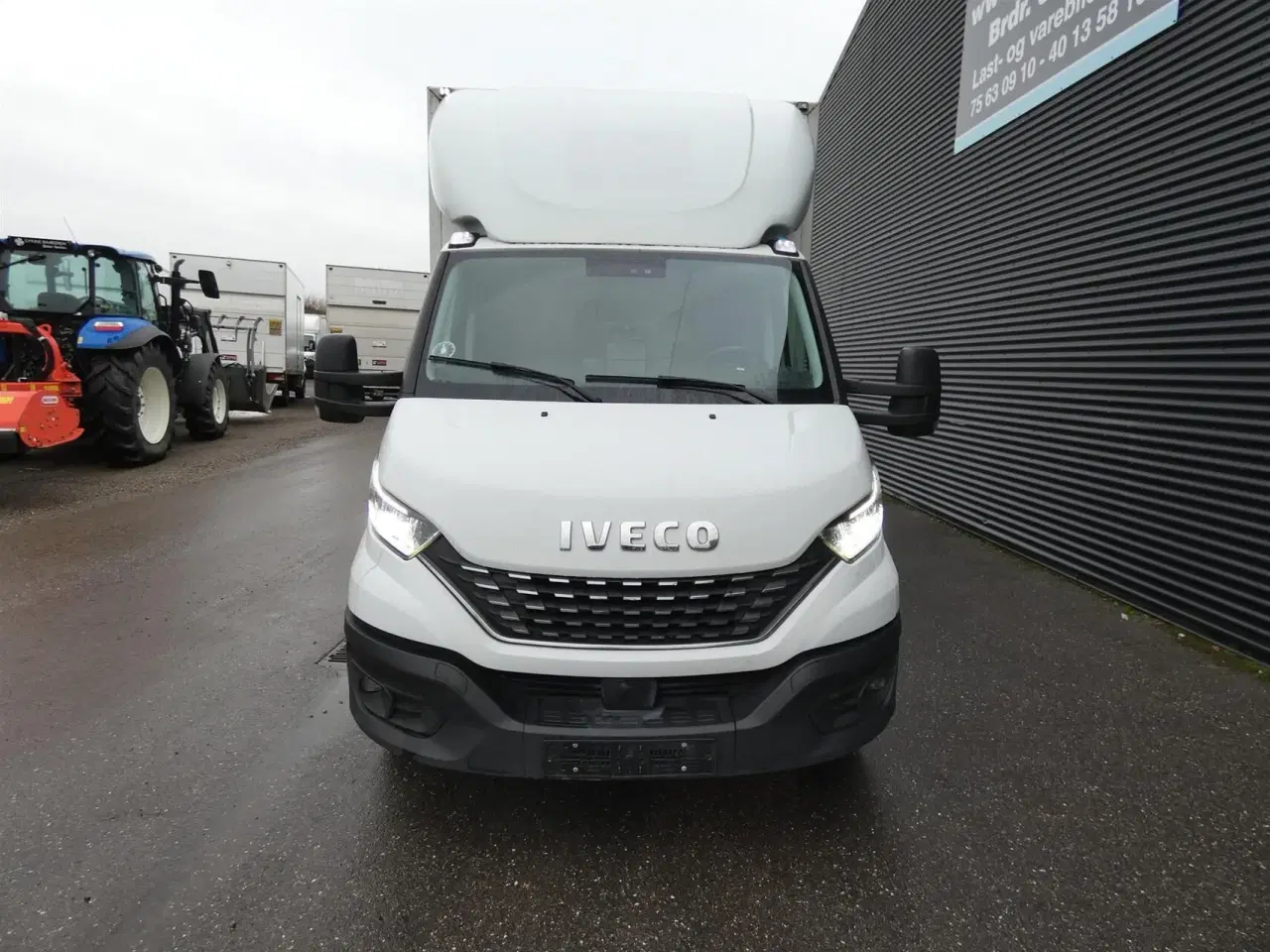 Billede 3 - Iveco Daily 35S16 3750mm 2,3 D m/Alukasse med lift Hi-Matic 156HK Ladv./Chas. 8g Aut.