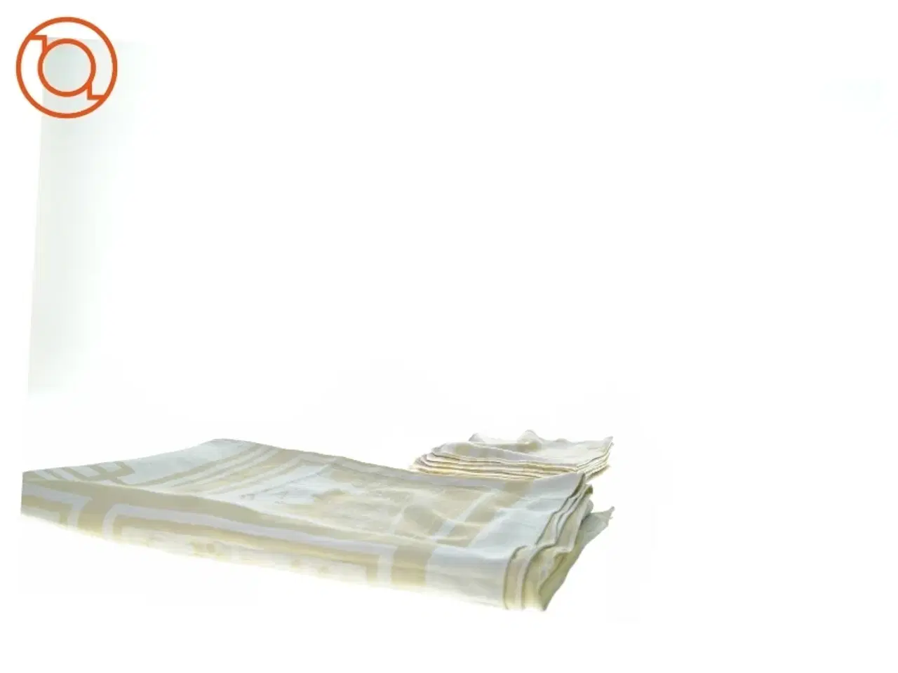 Billede 2 - Damask dug og 7 x servietter (str. 120 x 180 og 37 x 37 en x dug)