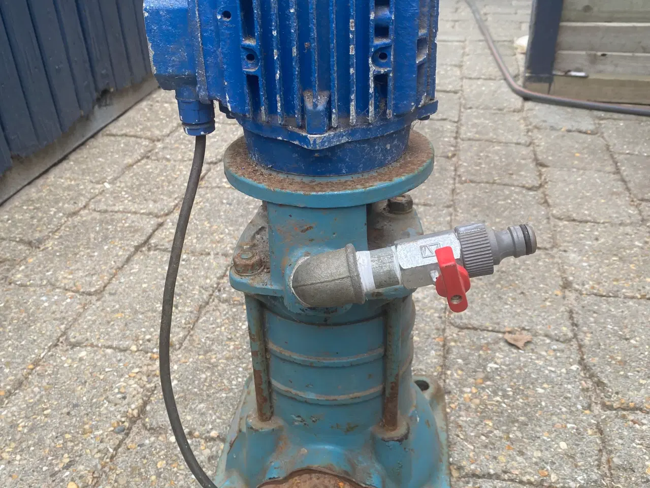 Billede 2 - Havepumpe Grundfos til havevanding. Fungerer fint