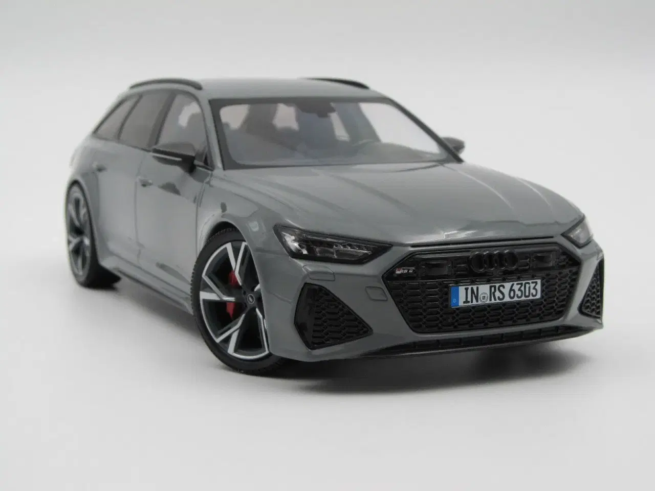 Billede 4 - 2019 Audi RS6 Avant  1:18  - MINICHAMPS