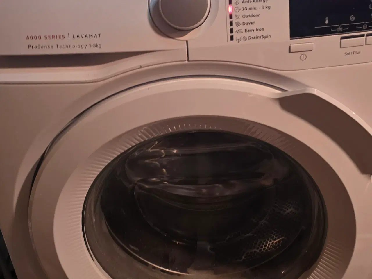 Billede 1 - AEG series 6000 med 24min kort prgm.1600rpm centri