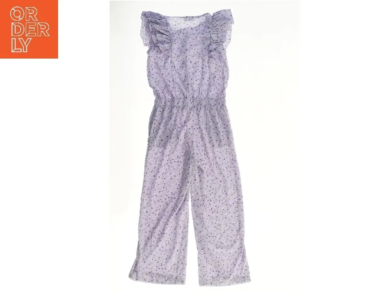 Billede 2 - Lilla heldragt med mønster fra Basic needs (str. 140)