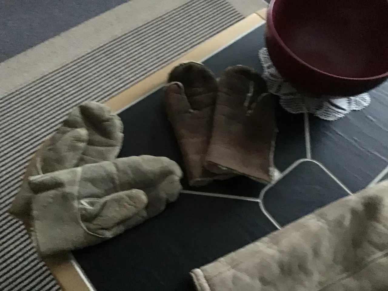 Billede 3 - Rulamsjakke 3/4 og 2 par rulamsluffer