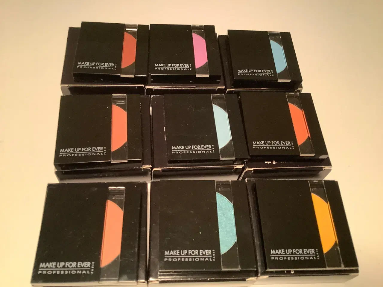 Billede 18 - Stor makeup serie sælges ud . 