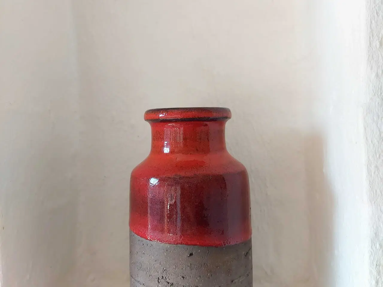 Billede 1 - Flot vase med lækker Rød glasur