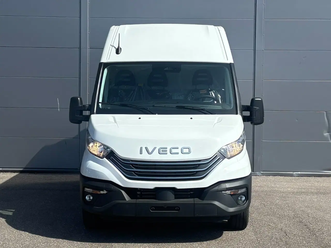 Billede 2 - Iveco Daily 3,0 35S18 12m³ Van AG8