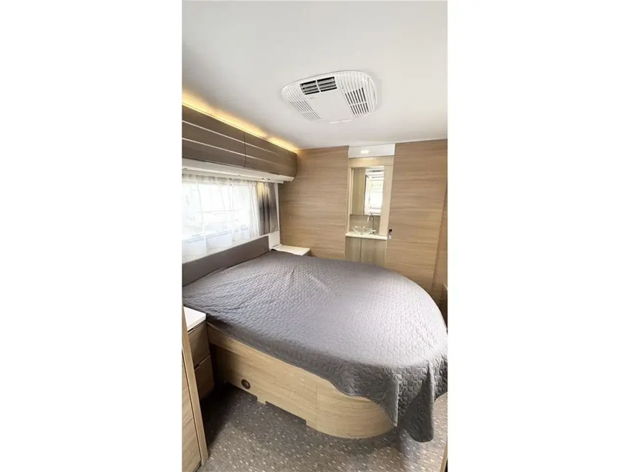 Billede 6 - 2017 - Adria Adora 613 UT   Queensbed-Gulvtemp.-Endebad-Mover-Telt