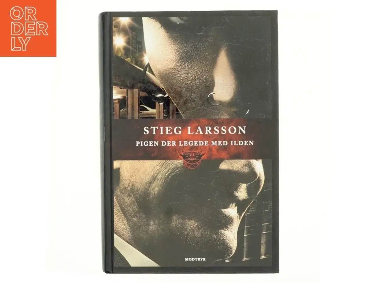 Billede 1 - Pigen der legede med ilden. 2 af Stieg Larsson (Bog)