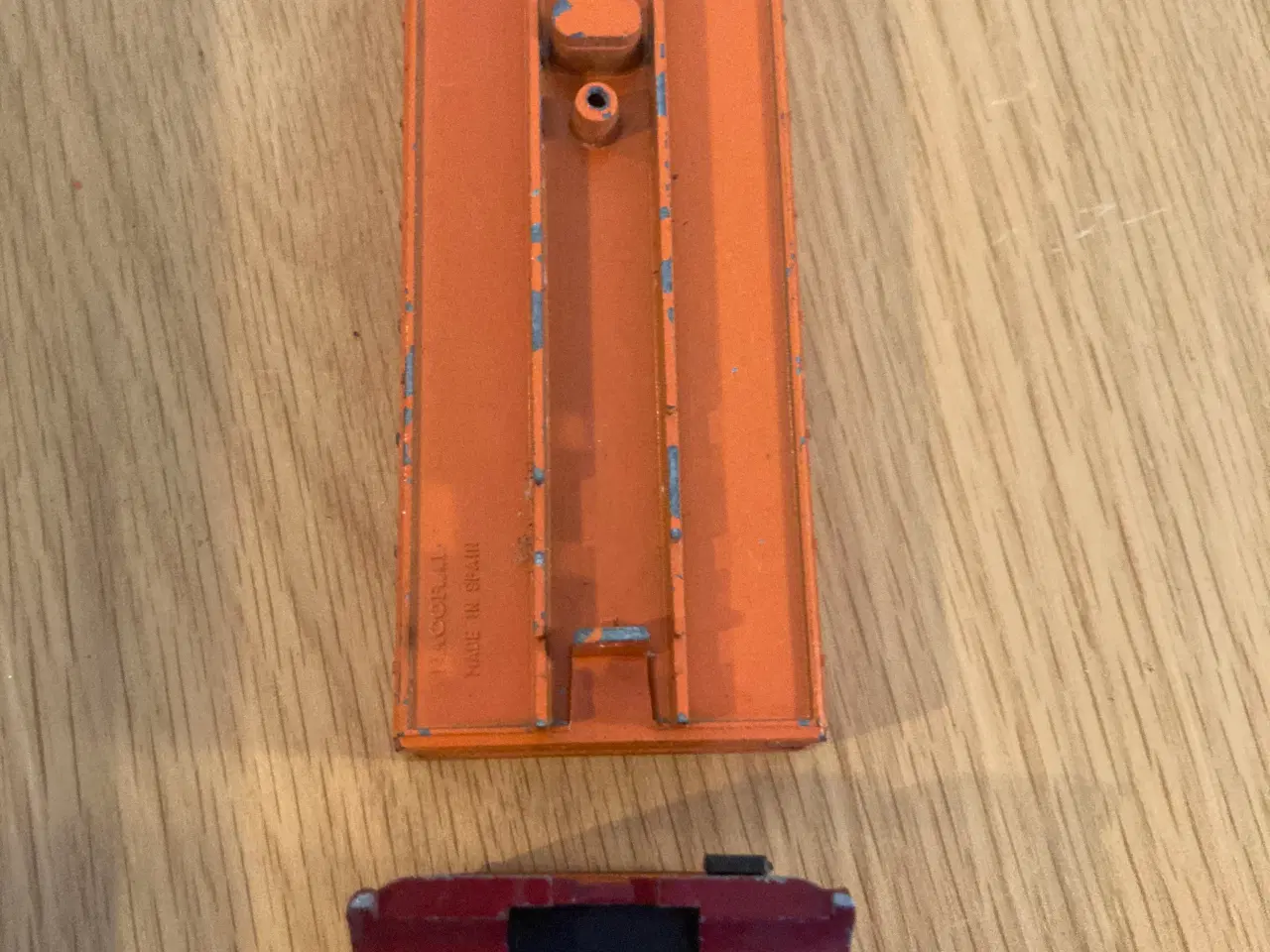 Billede 2 - Dele til en legetøjs lastbil