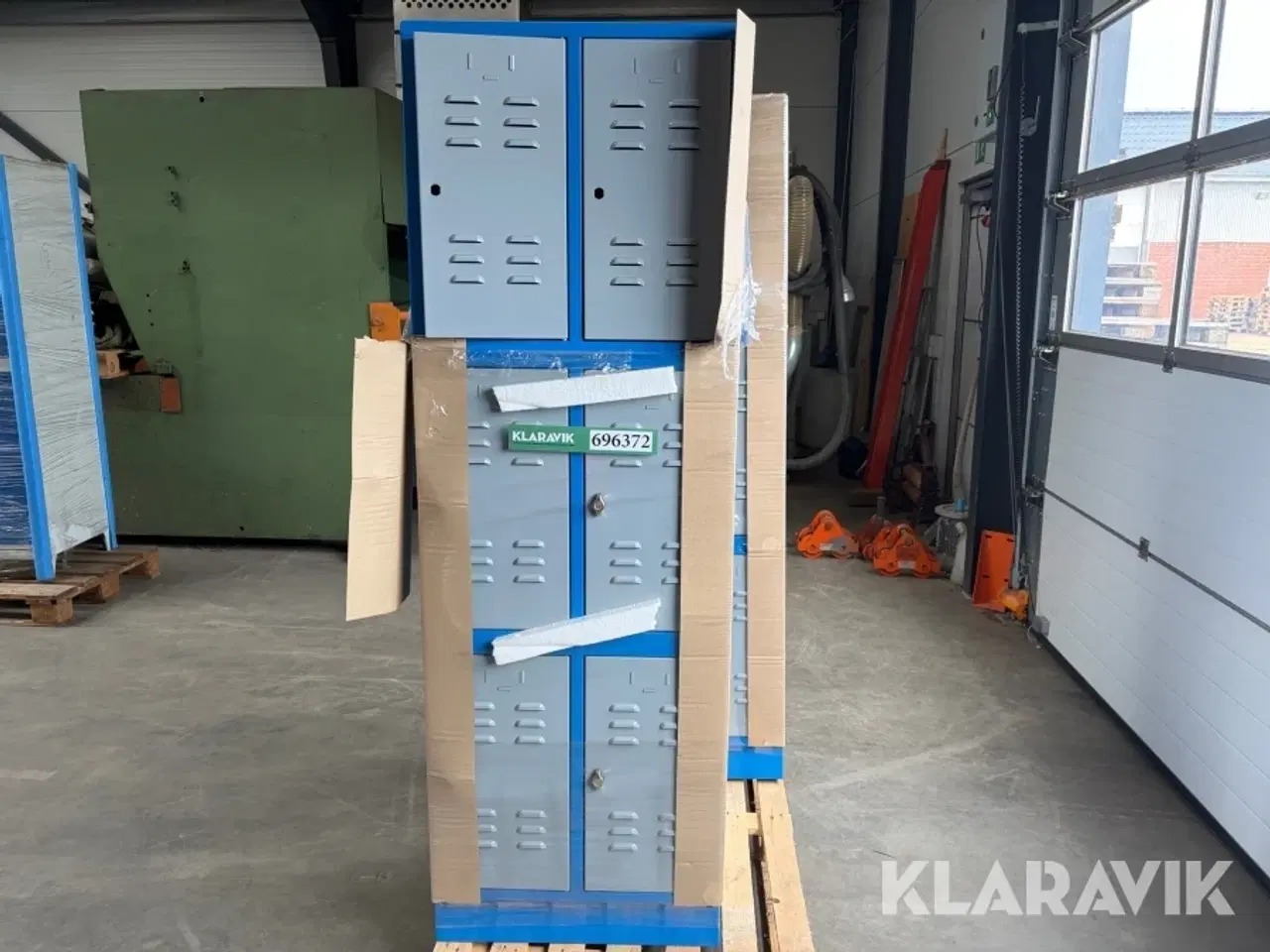 Billede 2 - Værkstedsskabe -2 styks