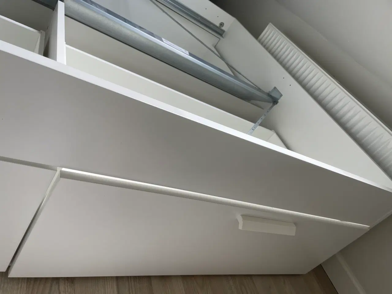 Billede 3 - Ikea Malm sengestel med 4 praktiske skuffer