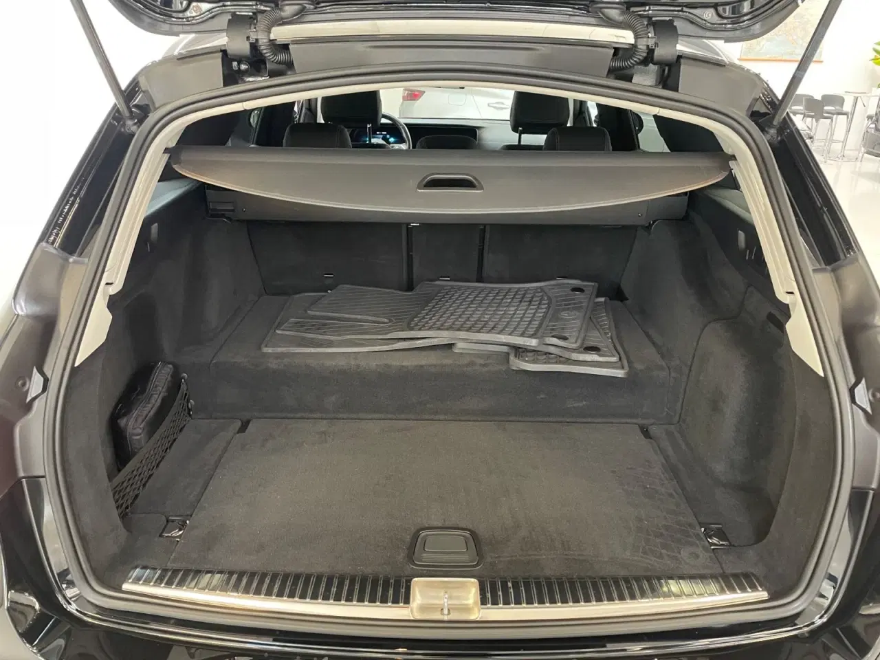 Billede 8 - Mercedes E300 de 2,0 stc. aut. 4Matic