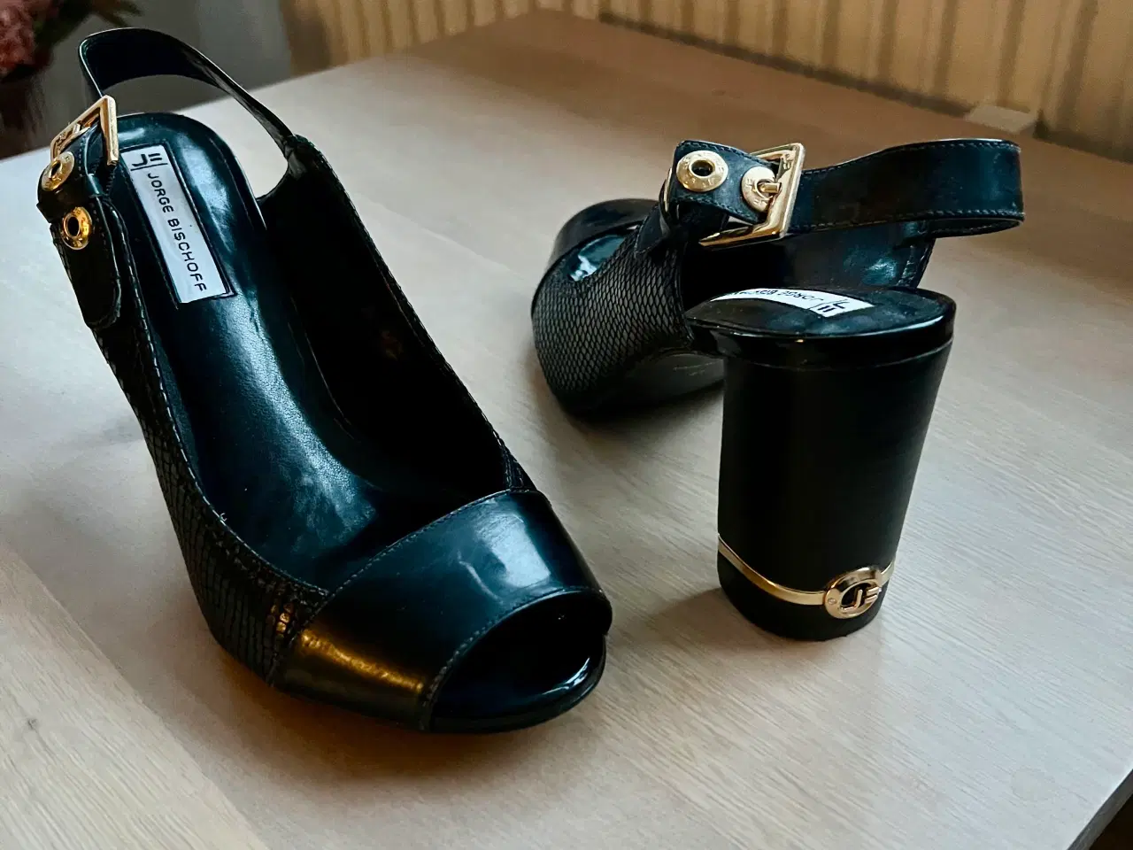 Billede 1 - Høje sandal sko Jorge Bischoff