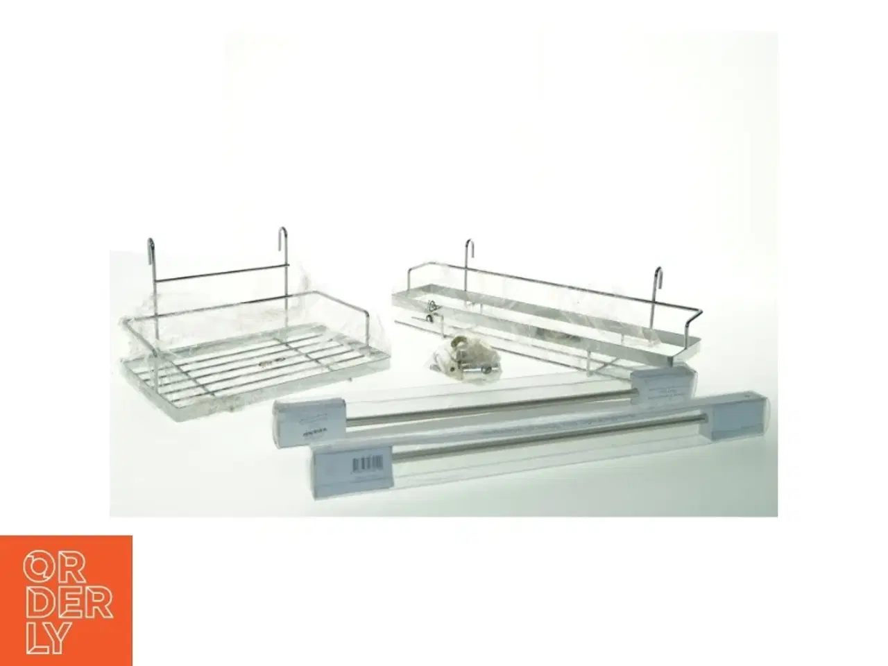 Billede 1 - Køkkenhylder i glas og plast (str. 38x13 og 25x19 cm)