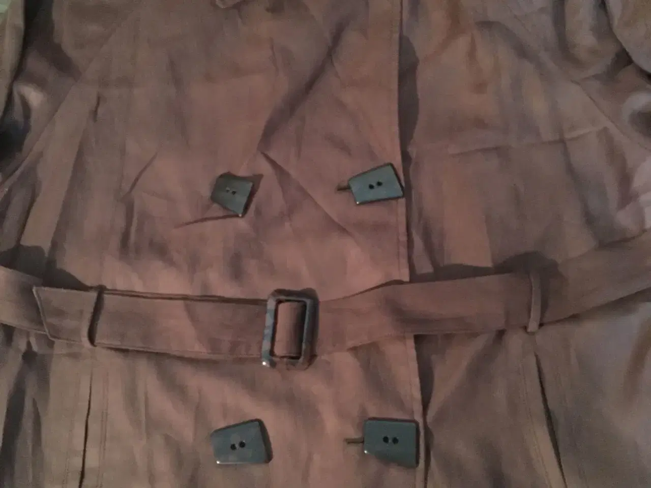 Billede 9 - Lækker mørkebrun frakke til salg