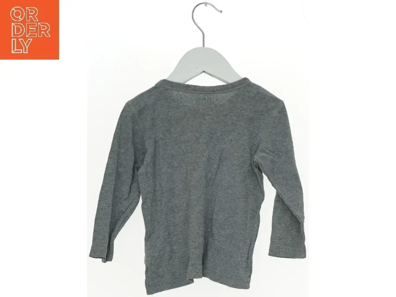 Billede 2 - Langærmet grå T-shirt fra Joha (str. 92)