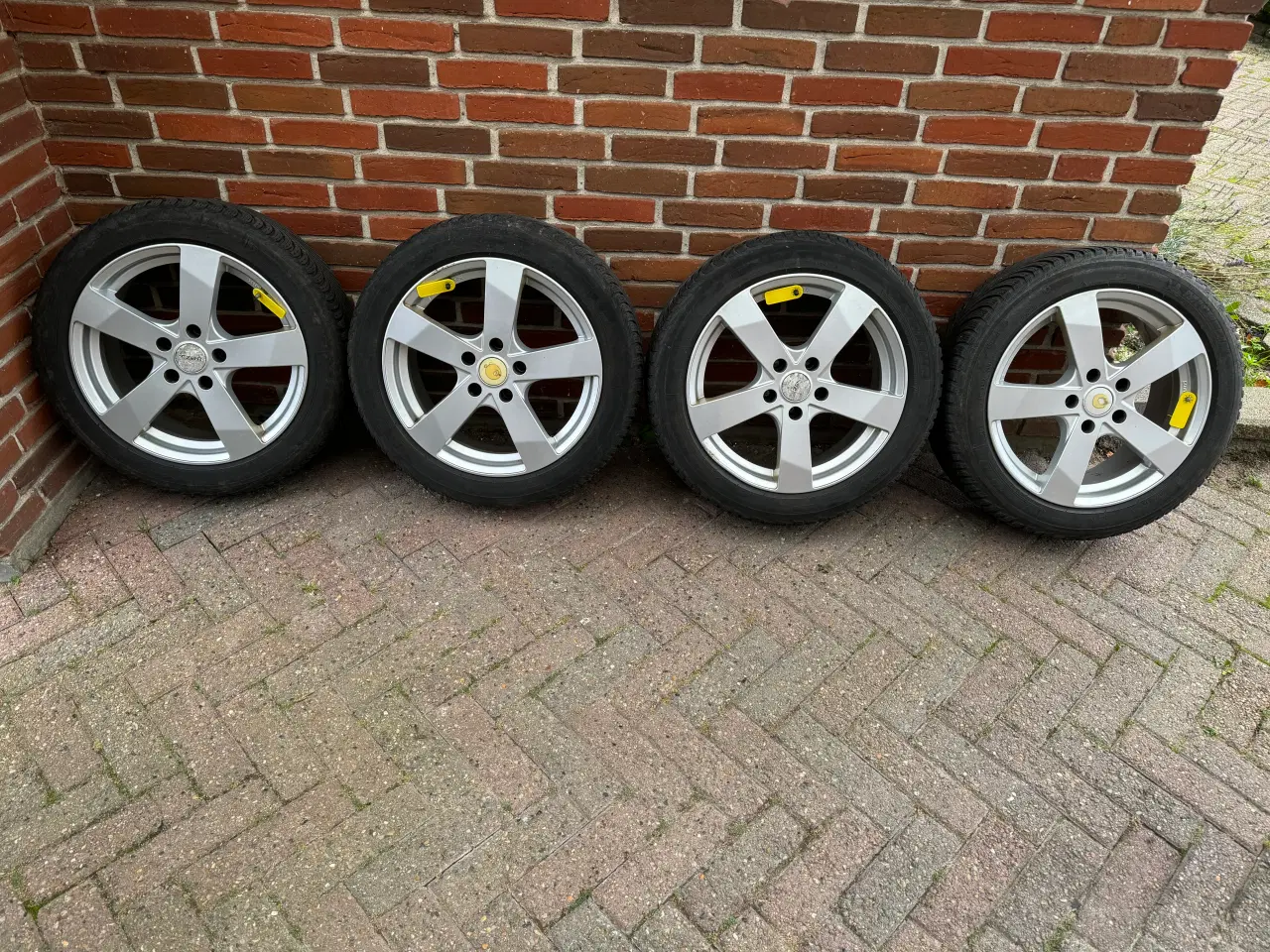 Billede 1 - 4 stk Michelin vinterhjul på Alufælge 