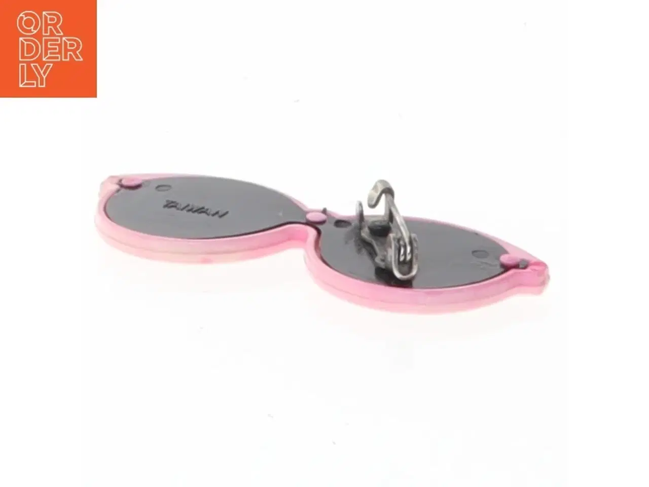 Billede 3 - Solbrillebroche (str. 6 x 2 cm)