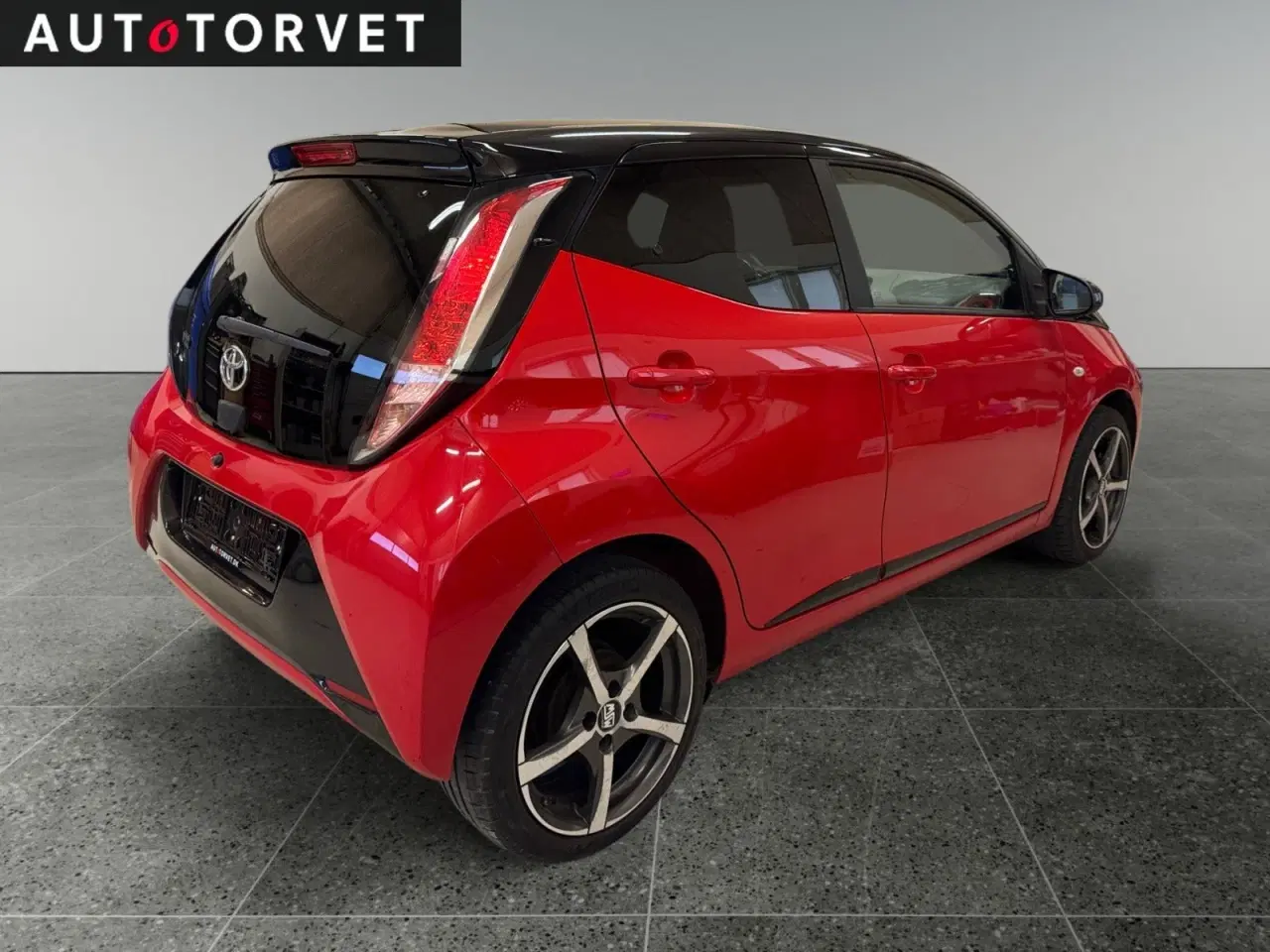 Billede 3 - Toyota Aygo 1,0 VVT-i x-play x-touch