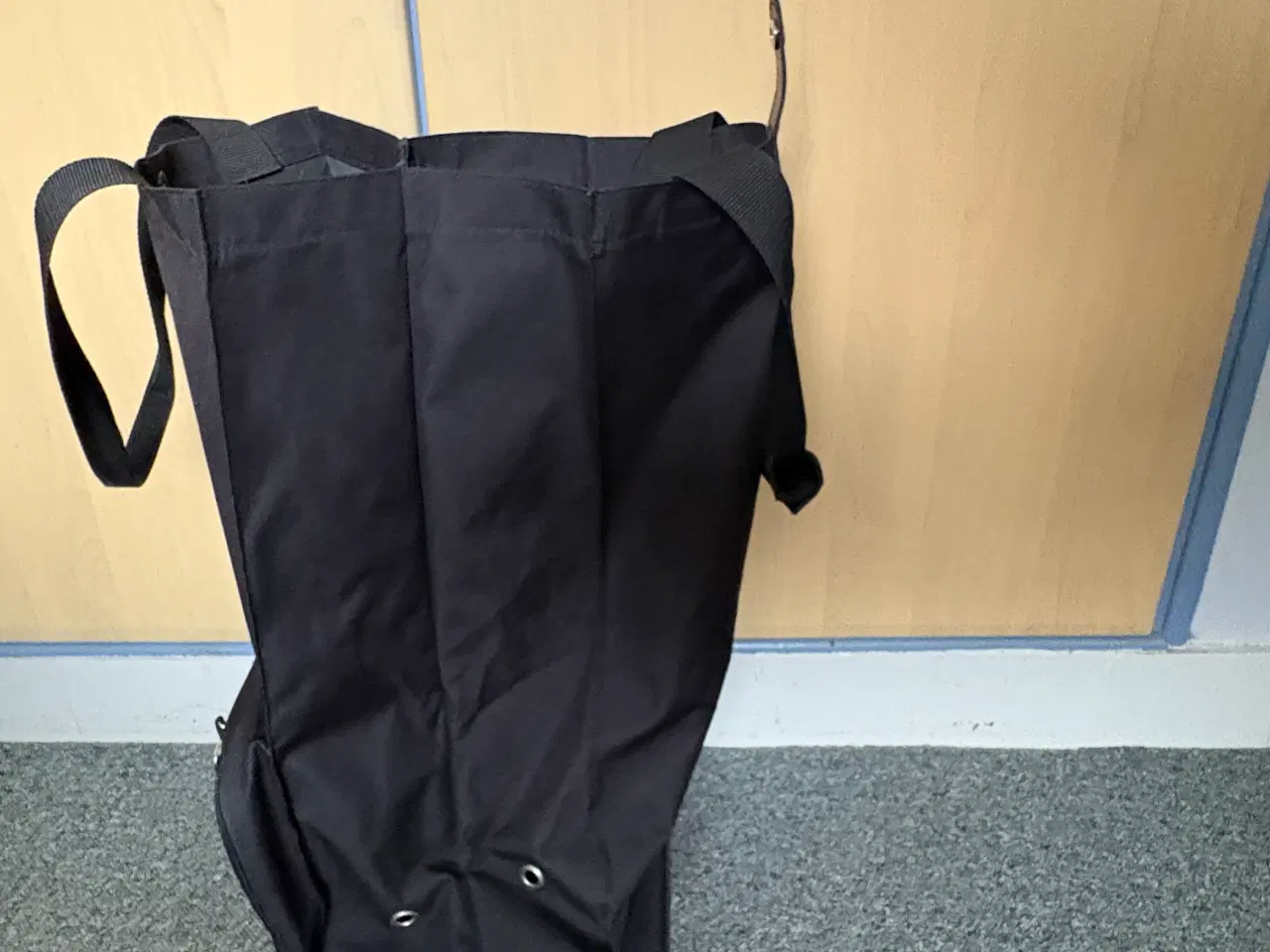 Billede 6 - Indkøbstaske/rejsetaske, med skjulte hjul. 