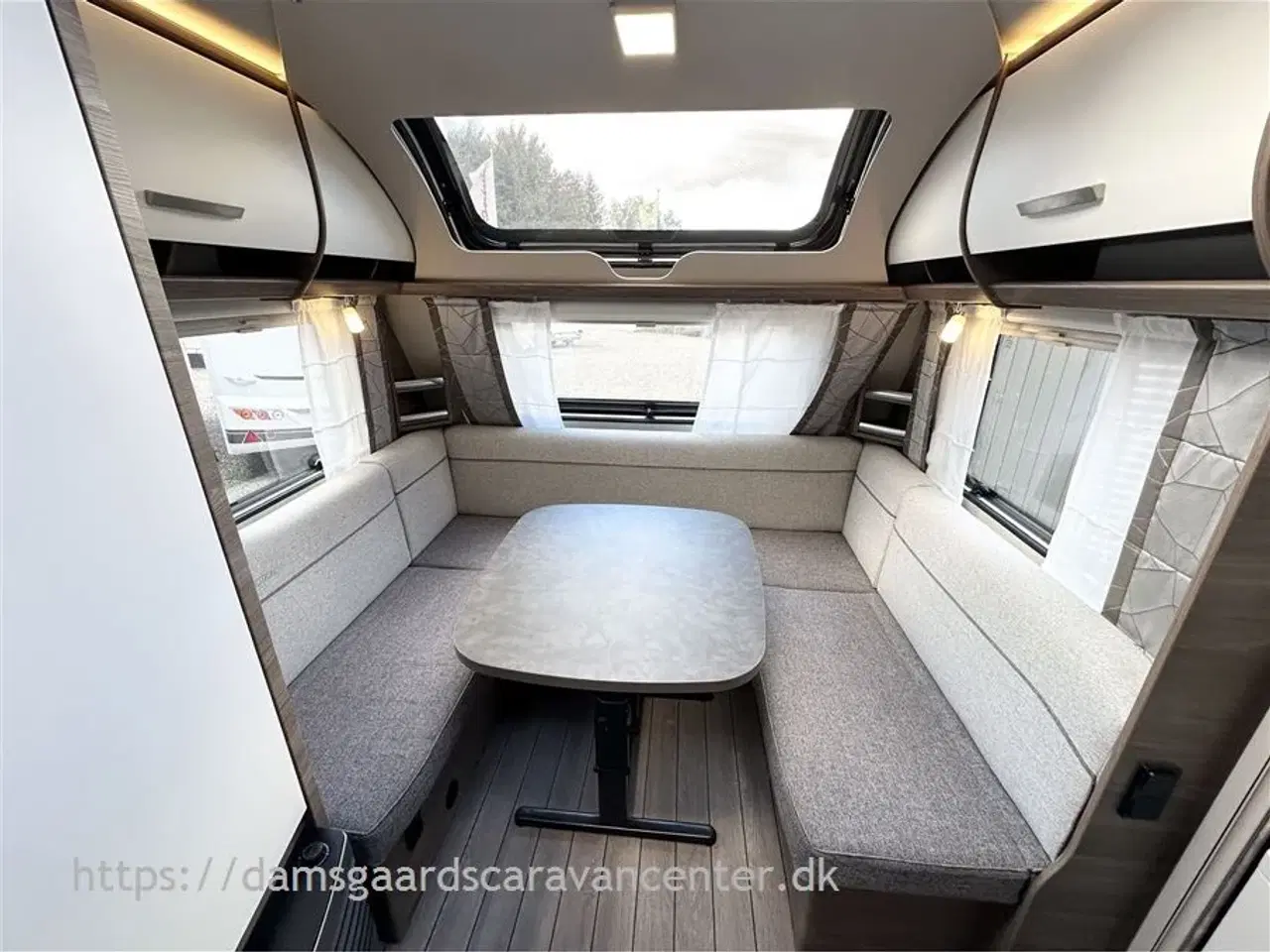 Billede 14 - 2020 - Knaus Sport 540 UE Silver Selection   Enkeltsenge-Mover-Markise-Gulvvarme-Solsejl
