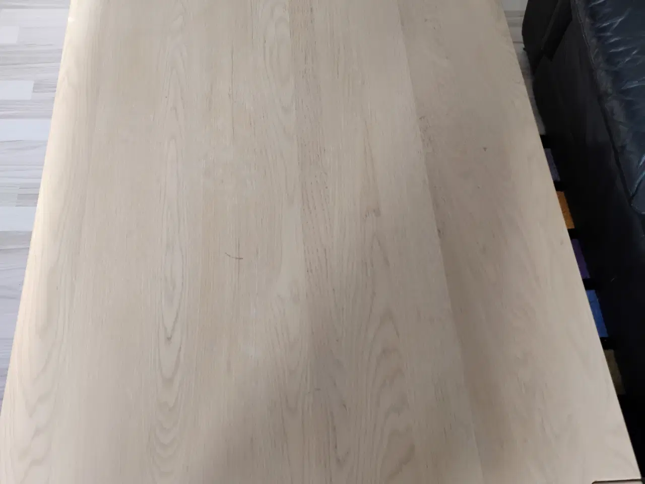 Billede 2 - Sofabord i lyst træ.