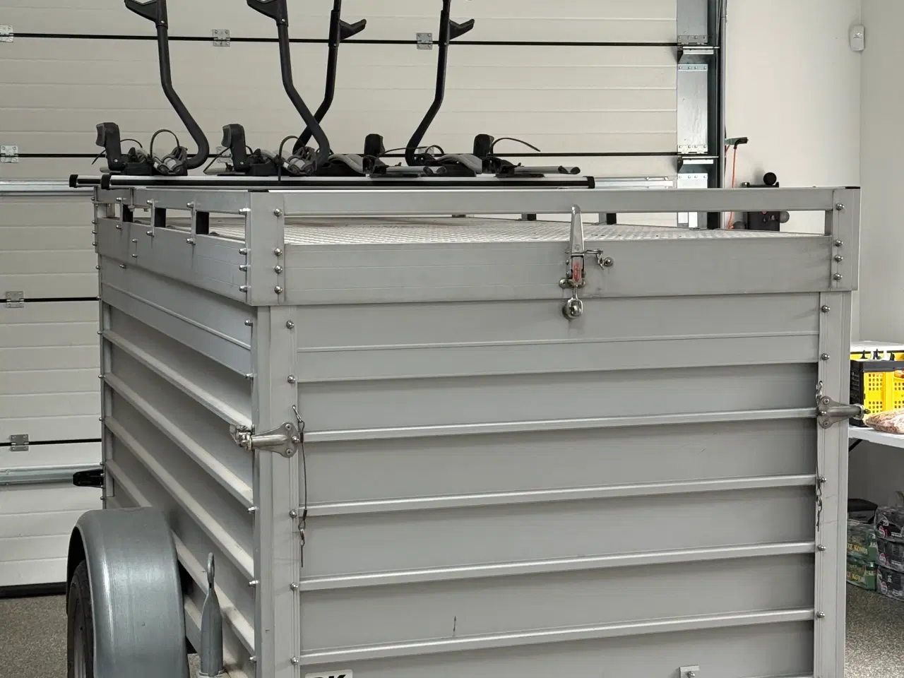 Billede 1 - Lukket trailer