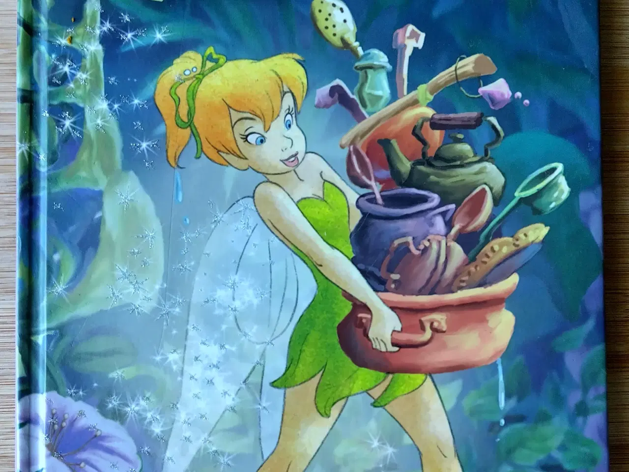 Billede 1 - 2 Stk. Disney Fairies Bøger
