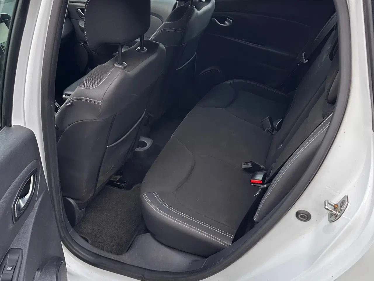 Billede 8 - Velkørende Clio Tourer 0.9 Benzin 