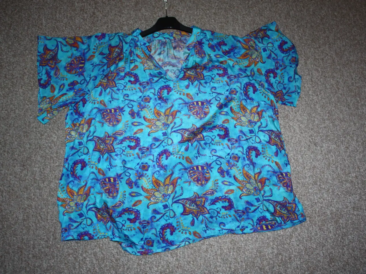 Billede 3 - Silk crepe bluse str. L 80% silke 20% viscose