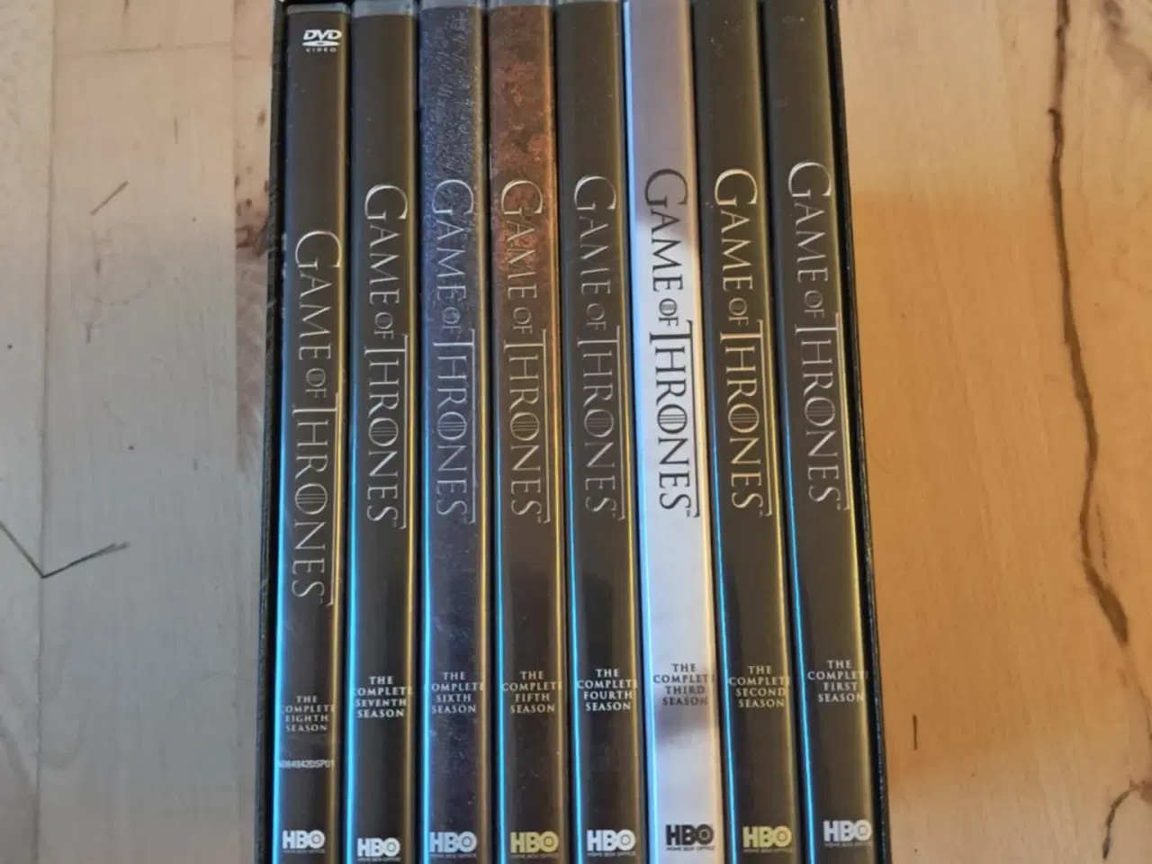 Billede 2 - Game of Thrones dvdbox 