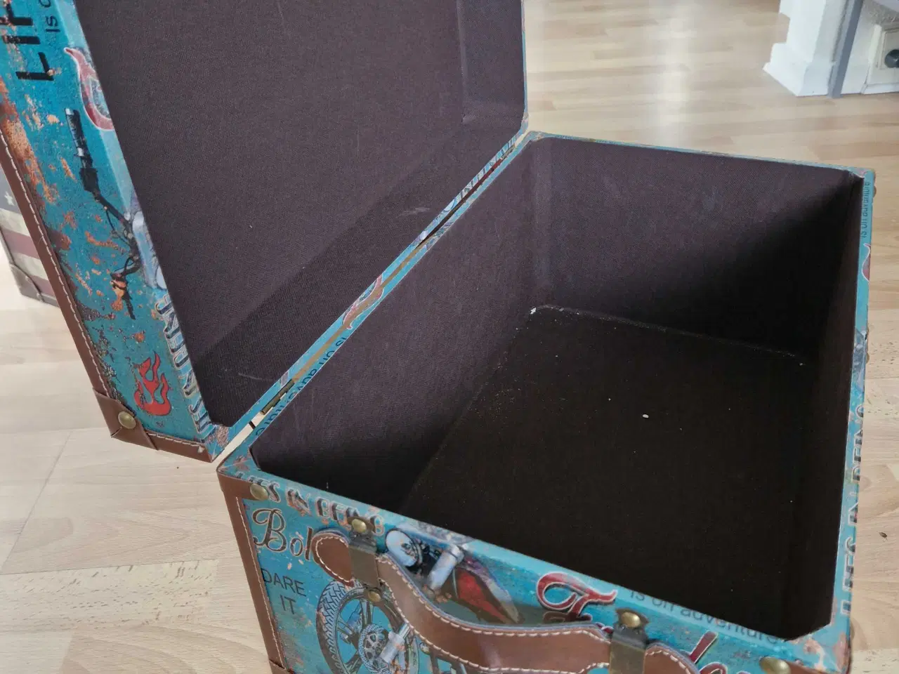 Billede 4 - Opbevaringskasse/kuffert I vintagestil