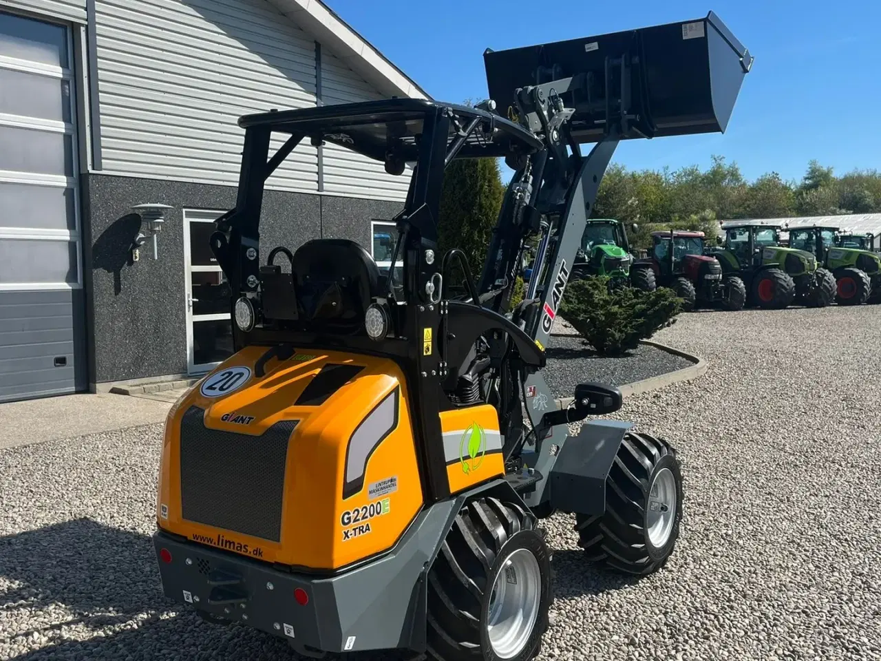Billede 16 - Giant G2200E X-tra E Elektrisk minilæsser. DEN HAR KUN KØRT DEMO OG ER SOM NY