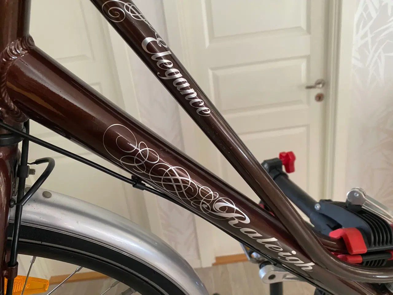 Billede 2 - Raleigh’s Elegance Dame cykel