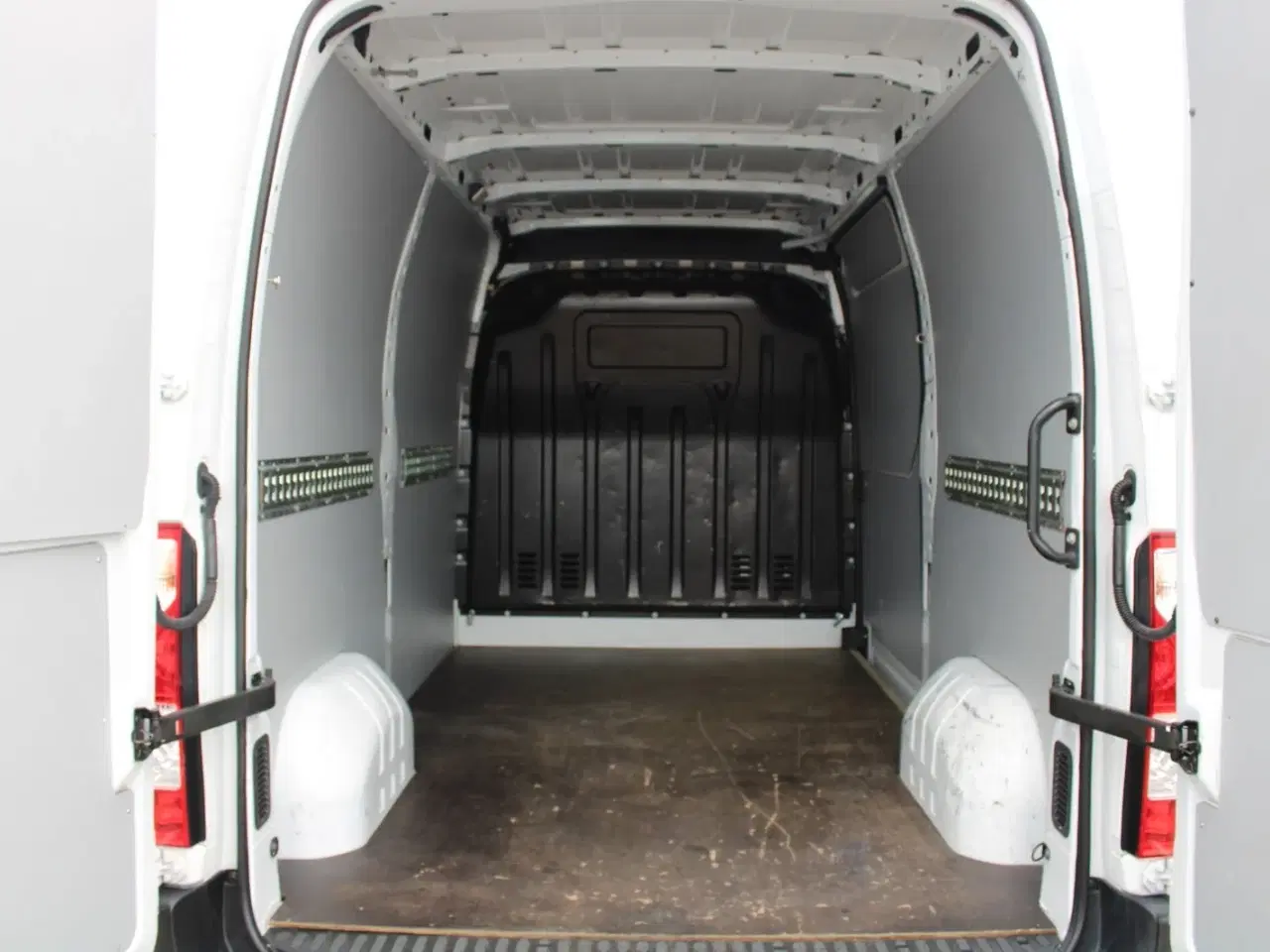 Billede 11 - Renault Master IV T33 2,3 dCi 135 L2H2 Kassevogn