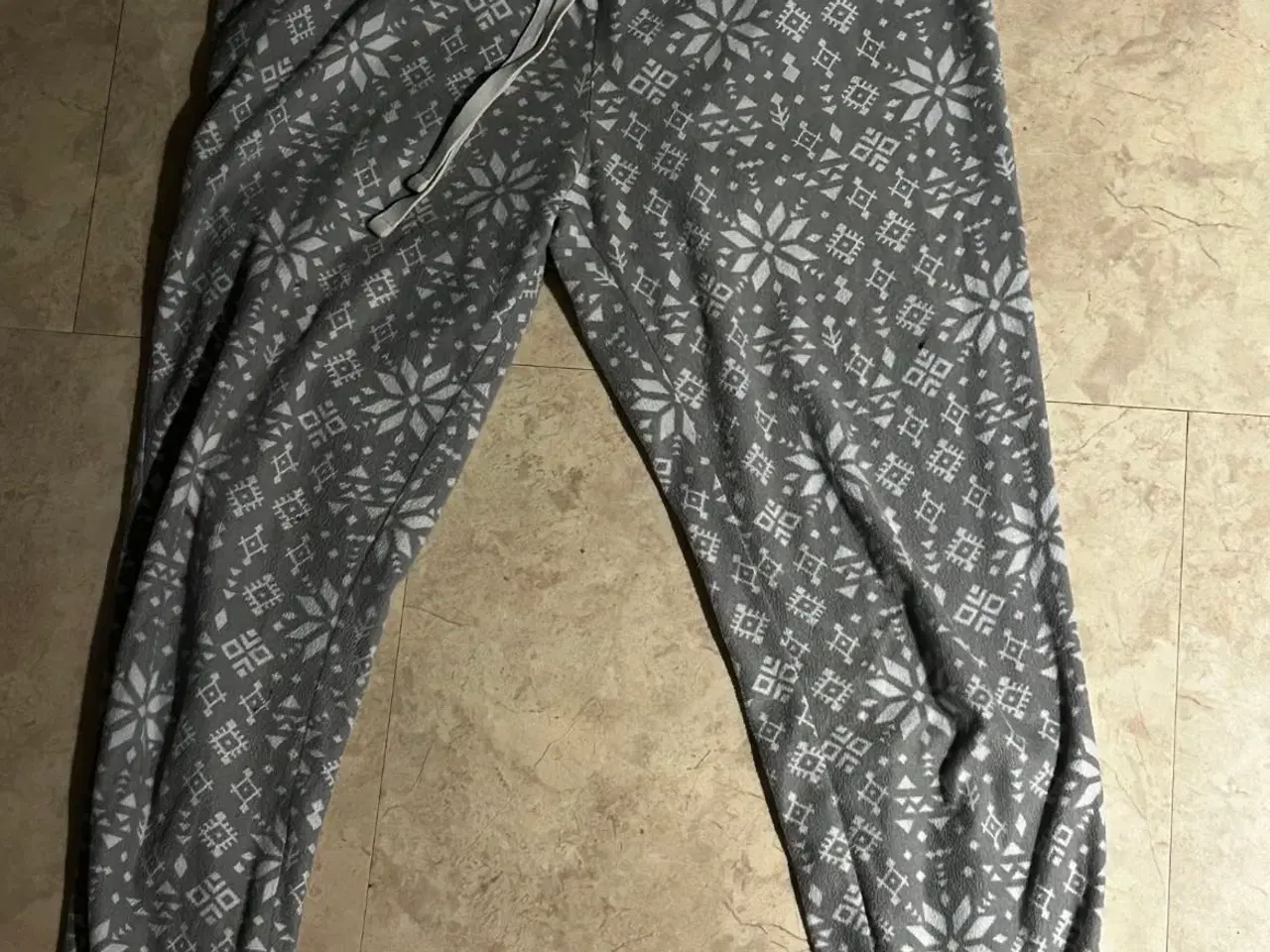 Billede 7 - Sælger 7 par sweatpants 