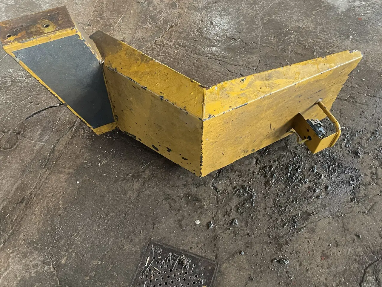 Billede 1 - Forskærm til Hydrema 906A