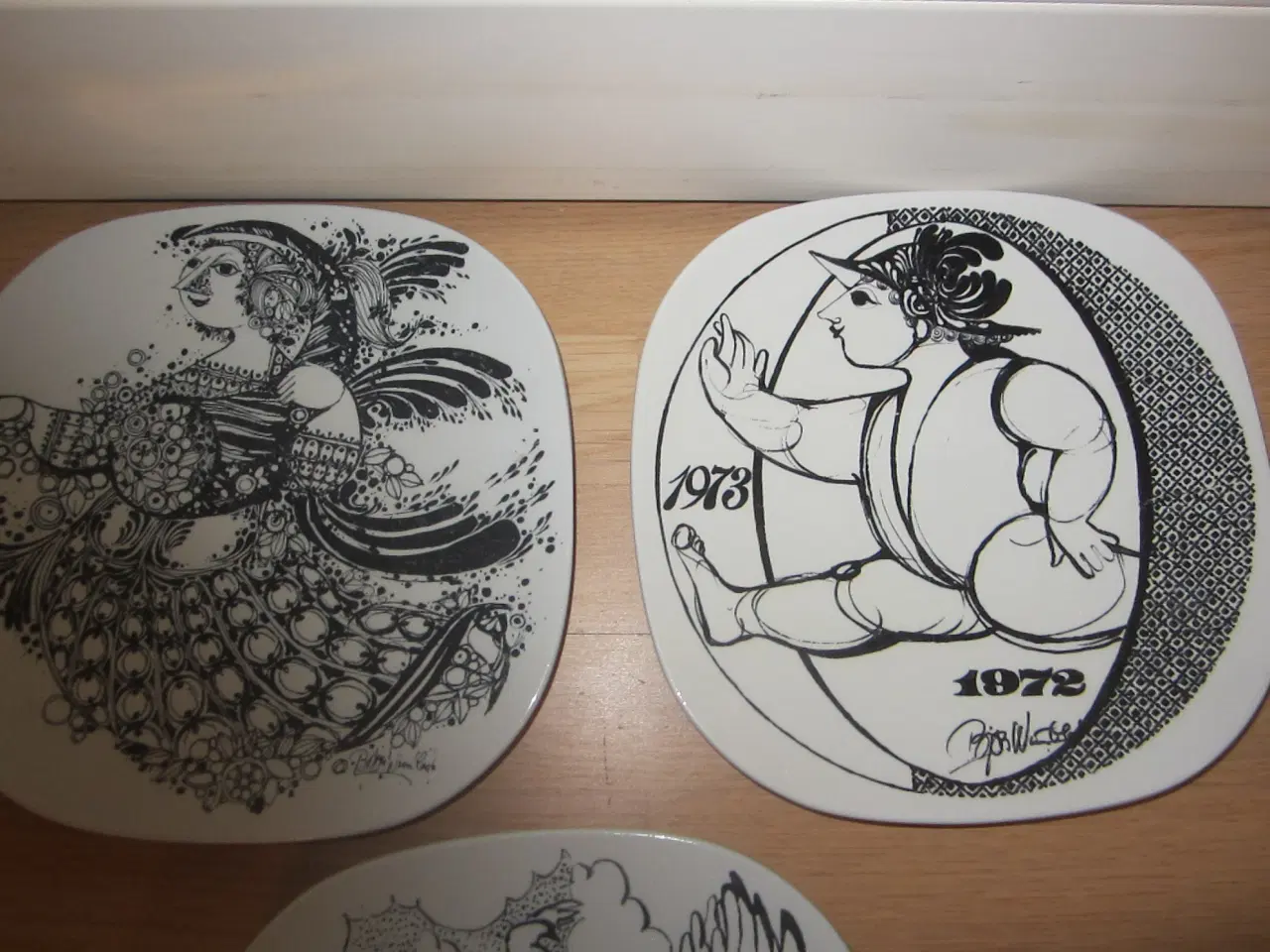 Billede 3 - Fine Bjørn Wiinblad årsplatter/fade